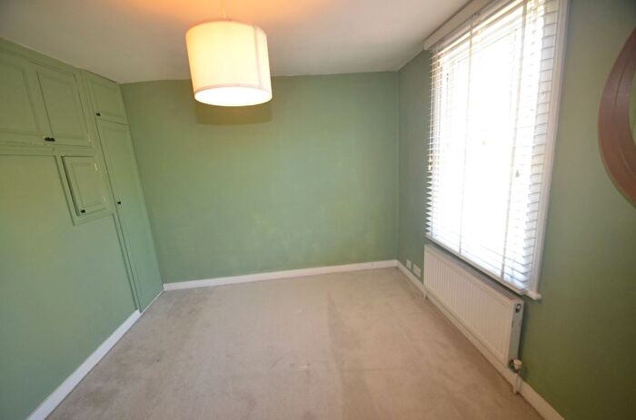 1 Bedroom Semi-Detached House To Rent In Limes Road, Beckenham, BR3