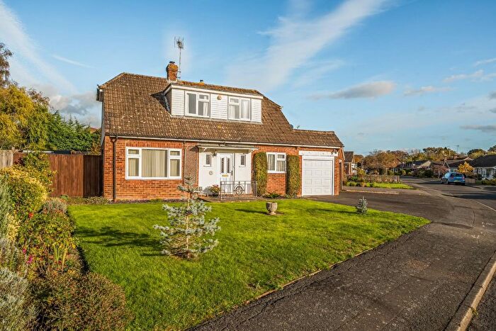 3 Bedroom Detached Bungalow For Sale In Forgefield, Bethersden, Ashford, TN26