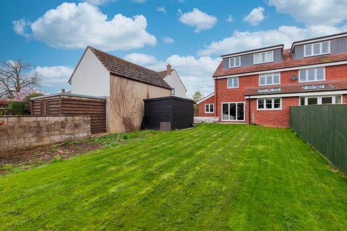 4 Bedroom Semi-Detached House To Rent In Stonehill Lane, Southmoor, Abingdon, OX13