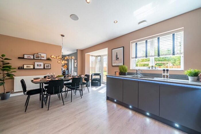 4 Bedroom Detached House For Sale In Shipley Lakeside, Derbyshire, DE75