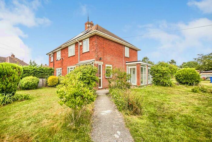 3 Bedroom Semi-Detached House To Rent In Bayfield, Painters Forstal, Faversham, ME13