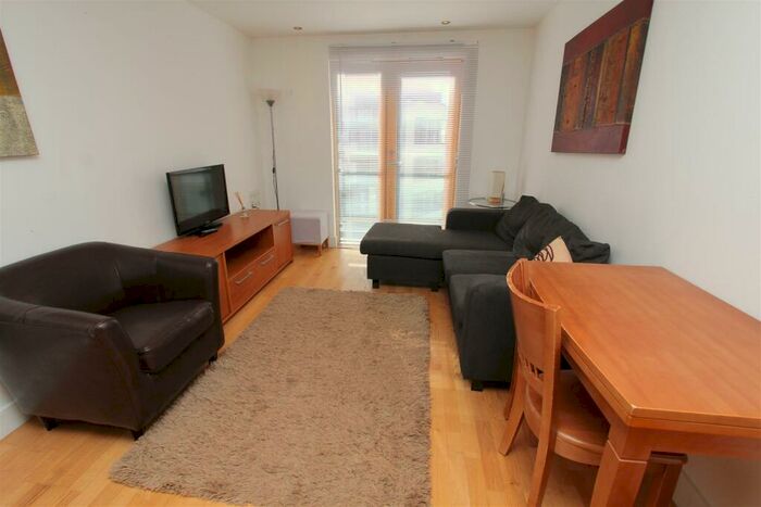 1 Bedroom Flat To Rent In McClure House, Leeds Dock, LS10