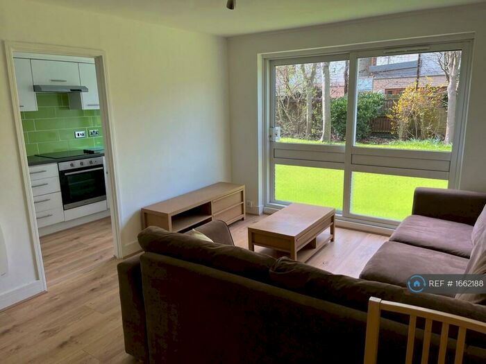 1 Bedroom Flat To Rent In Regent Square, London, E3