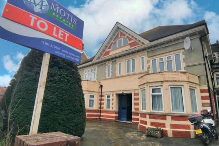 1 Bedroom Flat To Rent In Grimston Avenue, Folkestone CT20