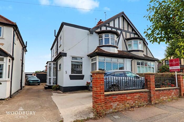 3 Bedroom Semi-Detached House For Sale In Valley Hill, Loughton, IG10