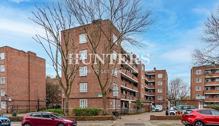 3 Bedroom Flat To Rent In Mayville Estate, London, N16