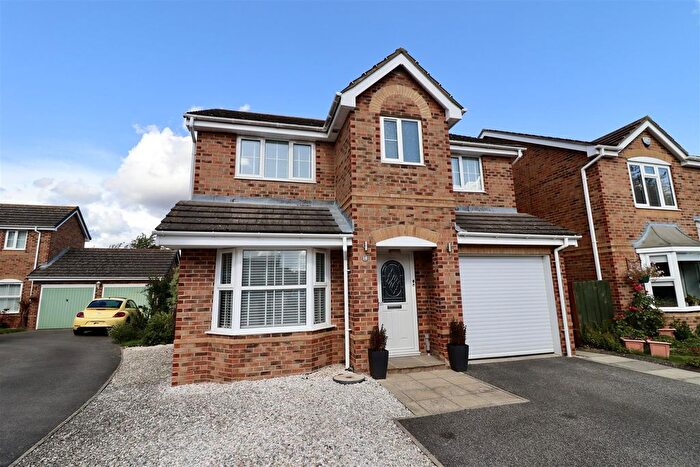4 Bedroom Detached House For Sale In Snowdrop Garth, Holme-On-Spalding-Moor, York, YO43
