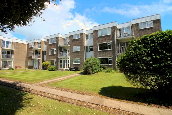 2 Bedroom Flat To Rent In Needles Court, Rookcliff Way, Milford On Sea, Lymington, Hampshire, SO41