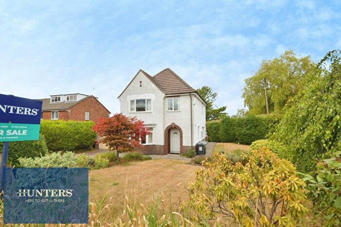 3 Bedroom Detached House For Sale In Queen Victoria Road, New Tupton, Chesterfield, S42