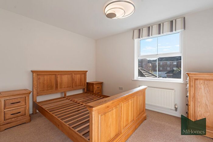 2 Bedroom Flat To Rent In Coppetts Road, Muswell Hill, N10