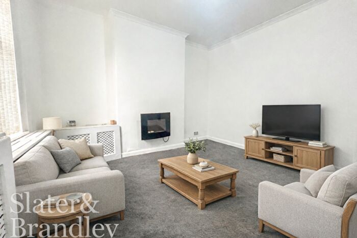 3 Bedroom Terraced House To Rent In Bulwell Lane, Nottingham, Nottinghamshire, NG6