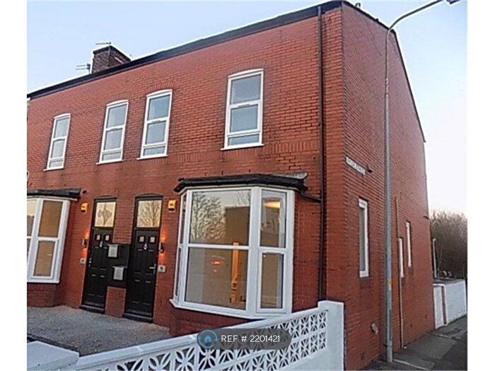 8 Bedroom Terraced House To Rent In Bolton Road Farnworth Bolton, Bolton, BL4