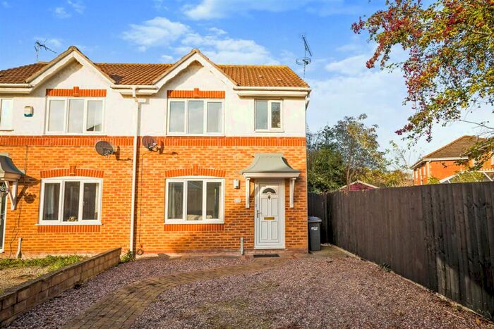 3 Bedroom Semi-Detached House For Sale In Cledwen Road, Broughton, Chester, CH4