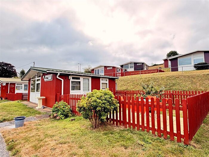2 Bedroom Chalet For Sale In Elmrise Park Holiday Village, Llangain, Carmarthen, SA33