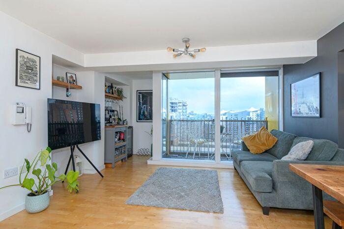 2 Bedroom Flat For Sale In Saxton, The Avenue, LS9