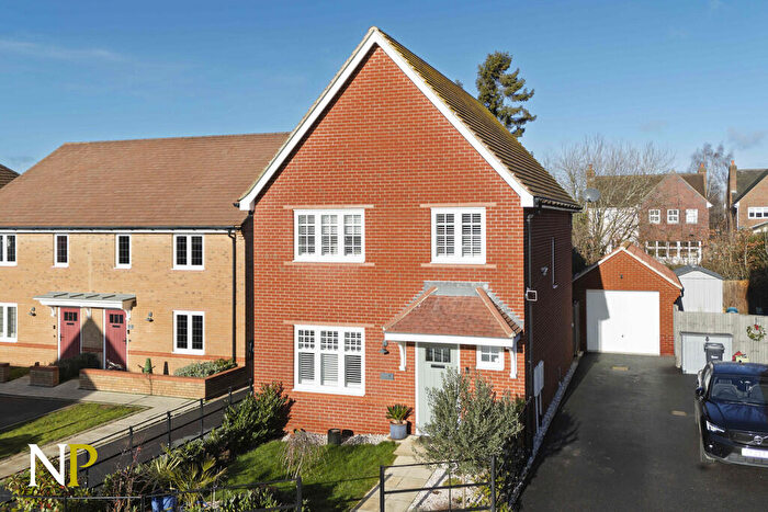 4 Bedroom Detached House For Sale In Clover Avenue, Feering, Colchester, CO5