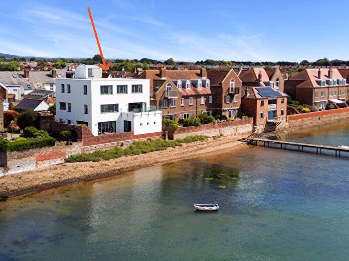 4 Bedroom Detached House For Sale In King Street, Emsworth, PO10
