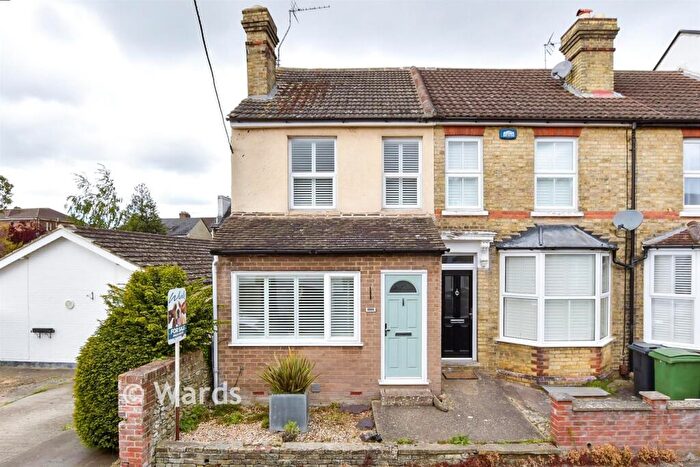 2 Bedroom End Of Terrace House For Sale In Victoria Street, Maidstone, Kent, ME16