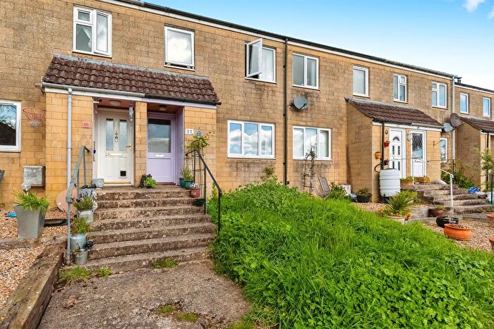 3 Bedroom Terraced House For Sale In Valley View Close, Larkhall, Bath, BA1