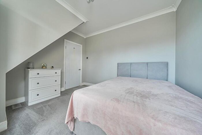 2 Bedroom Bungalow For Sale In Lone Valley, Widley, PO7