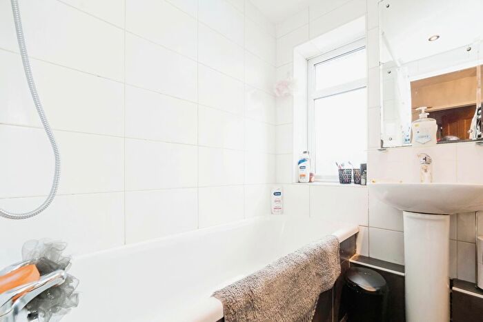 3 Bedroom Terraced House For Sale In Croppath Road, Dagenham, RM10
