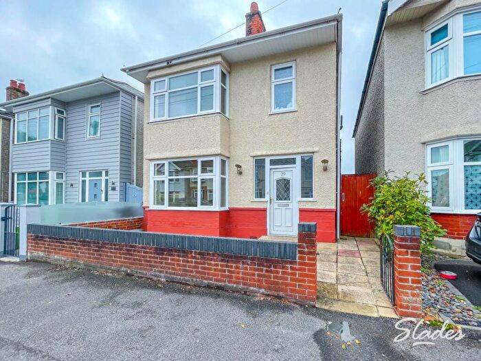 3 Bedroom Detached House To Rent In Burleigh Road, Southbourne, Dorset, BH6