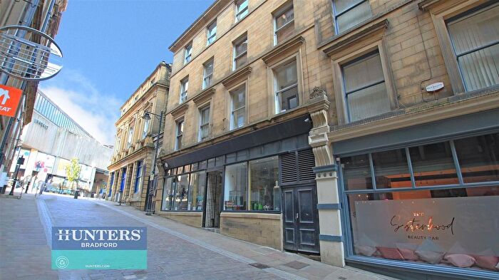 1 Bedroom Flat To Rent In Georges House, Upper Miller Gate, Bradford, West Yorkshire, BD1