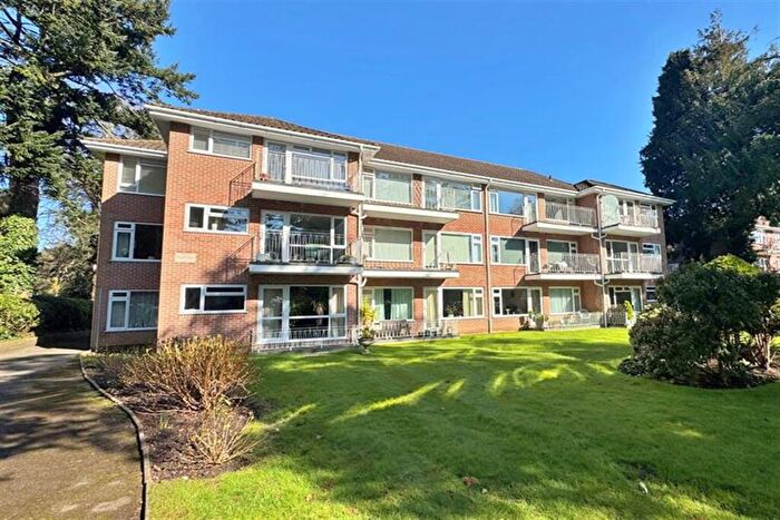 2 Bedroom Flat To Rent In Westbourne, BH4