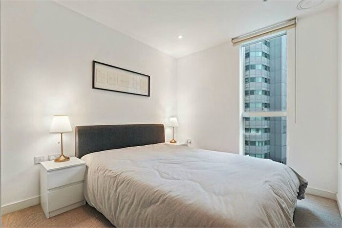 1 Bedroom Flat To Rent In Tennyson Apartments, Croydon, CR0