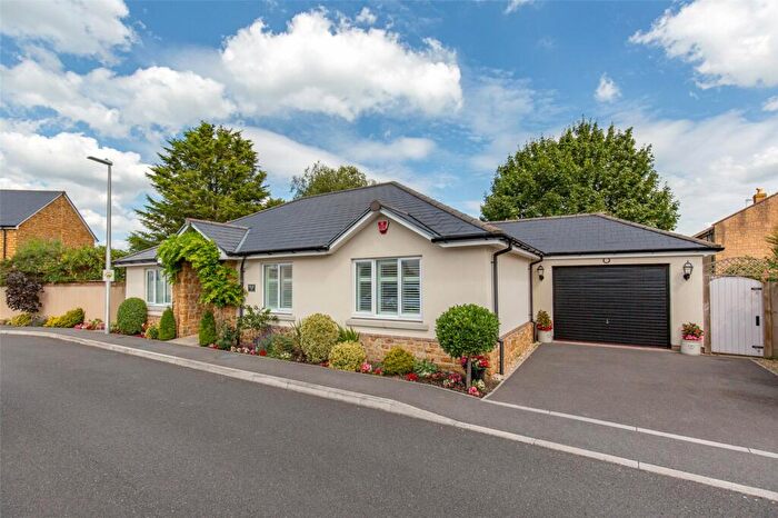 3 Bedroom Bungalow For Sale In Potters View, Congresbury, Bristol, BS49