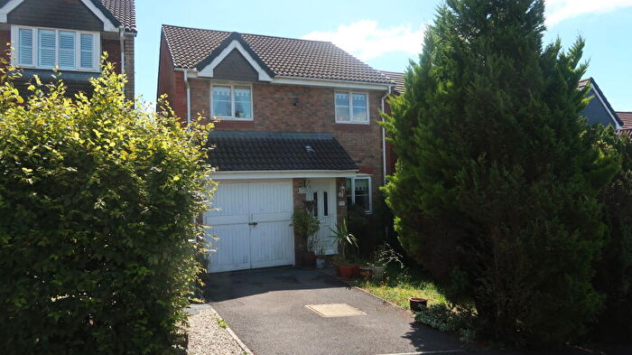 3 Bedroom Detached House For Sale In Y Cedrwydden, Blackwood, NP12