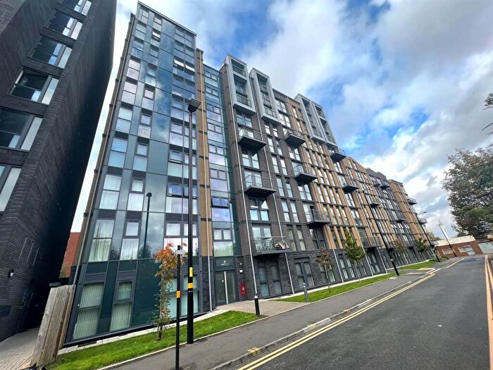 2 Bedroom Flat For Sale In Communication Row, Birmingham, B15