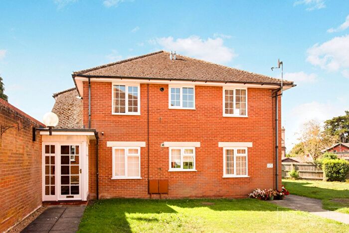 1 Bedroom Flat For Sale In Hillside Heath Road, Newmarket, CB8