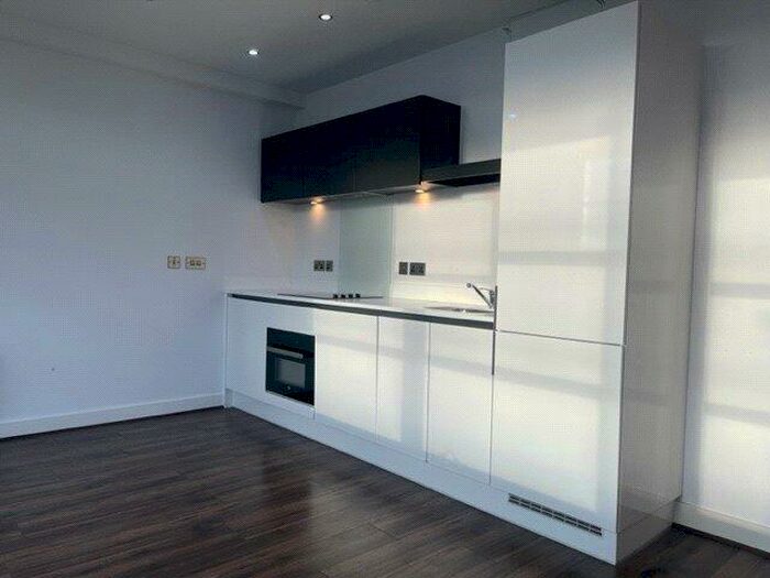 2 Bedroom Apartment To Rent In Kettleworks, Pope Street, Birmingham, West Midlands, B1