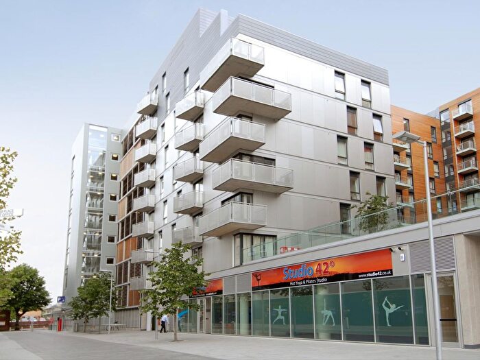 2 Bedroom Flat To Rent In Halcyon, Reading, RG1