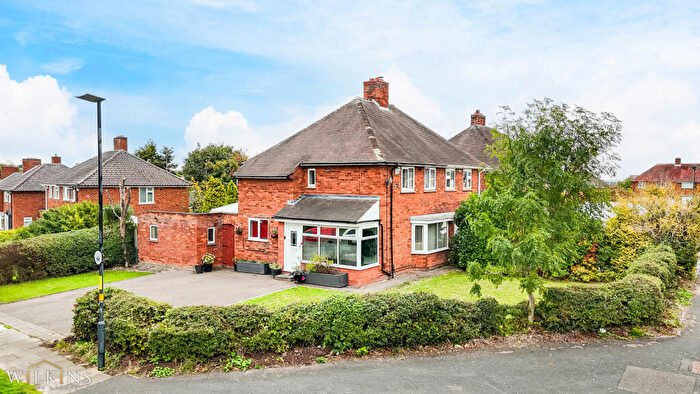3 Bedroom Semi Detached House For Sale In Lingard Road, Sutton Coldfield, West Midlands, B75