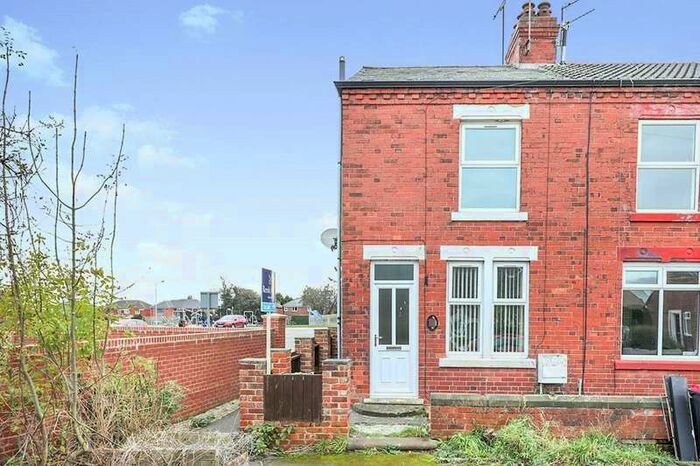 2 Bedroom End Of Terrace House To Rent In New Street, Laughton, Sheffield, South Yorkshire, S25