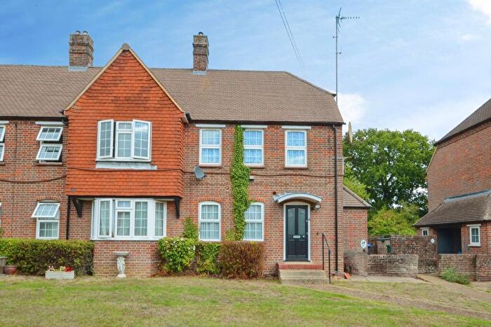 1 Bedroom Maisonette For Sale In Hedgerley Lane, Beaconsfield, HP9