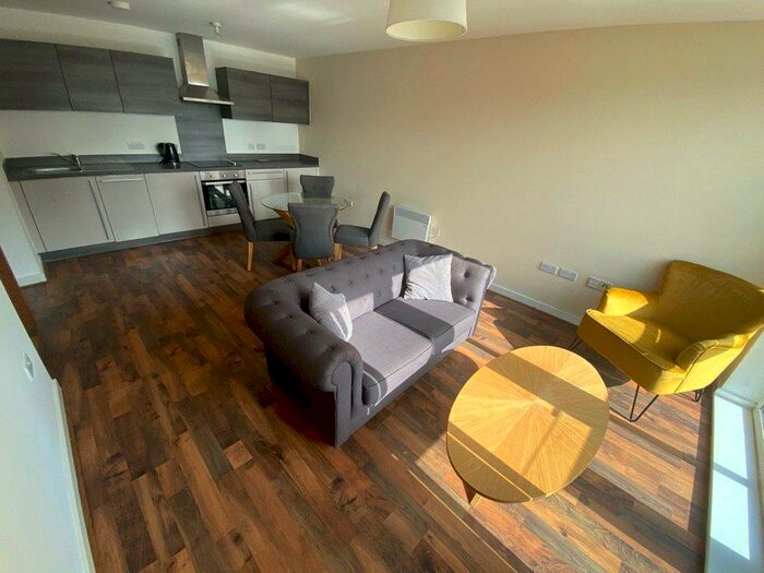 2 Bedroom Apartment To Rent In The Riley Building, Lowry Wharf, Derwent Street, Salford, M5