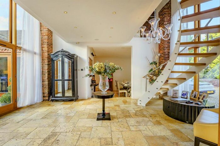 4 Bedroom Barn Conversion For Sale In Hall Lane, Hammerwich, Staffordshire, WS7