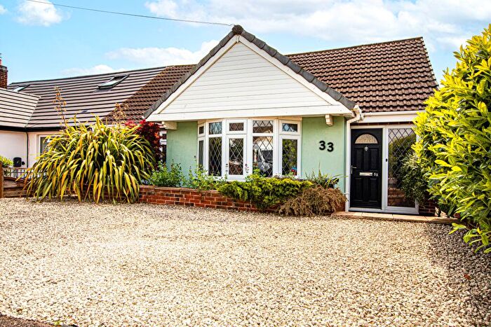 3 Bedroom Semi-Detached Bungalow For Sale In Norfolk Road, Wigston, Leicester, LE18
