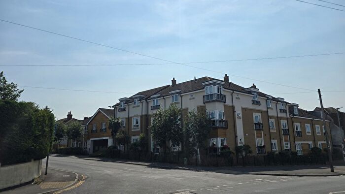 2 Bedroom Flat For Sale In Petherton Road, Bristol, BS14