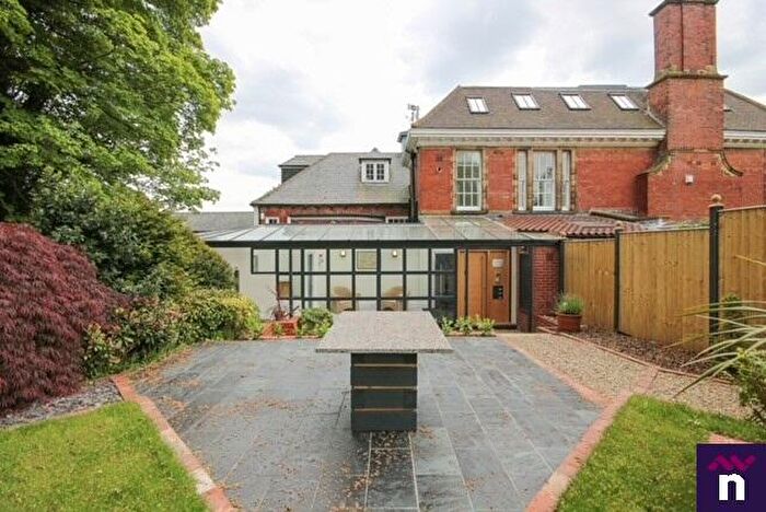 2 Bedroom Flat To Rent In Wensley House Apartments, Wensley Avenue, Chapel Allerton, Leeds, LS7