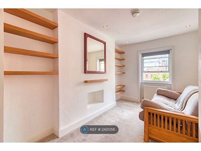 1 Bedroom Flat To Rent In Charlotte Place, London, W1T