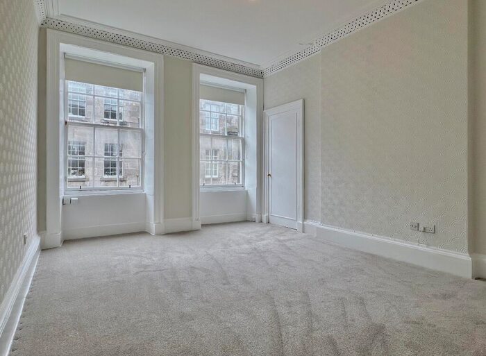 2 Bedroom Flat To Rent In Brighton Street, Old Town, Edinburgh, EH1