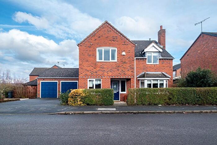 4 Bedroom Detached House For Sale In Forest View, Overseal, Swadlincote, DE12