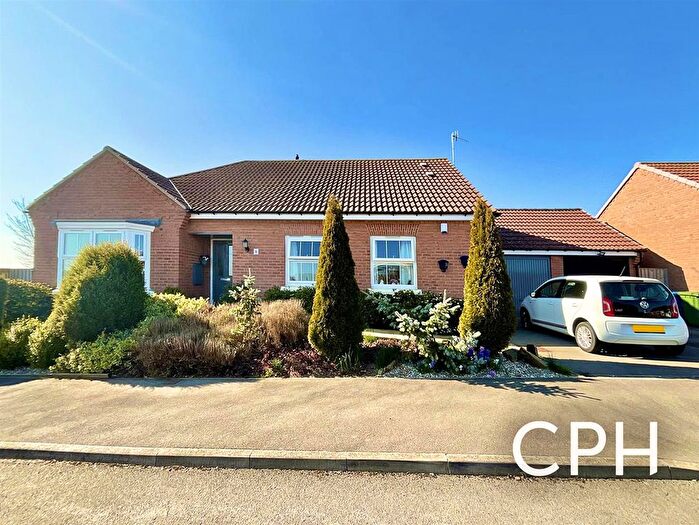 3 Bedroom Detached Bungalow For Sale In South Lea Road, Cayton, Scarborough, YO11