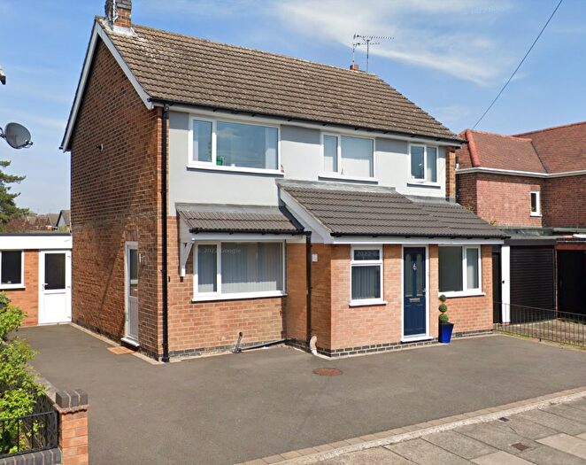 3 Bedroom Detached House To Rent In Portland Road, NG9