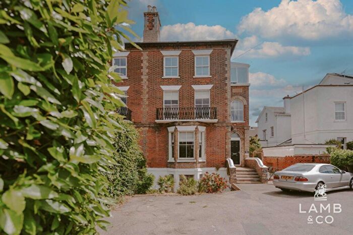 2 Bedroom Flat To Rent In Cliff Road, Dovercourt, CO12