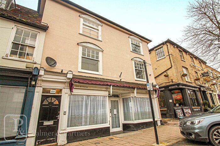 2 Bedroom Flat To Rent In Crouch Street, Colchester, Essex, CO3